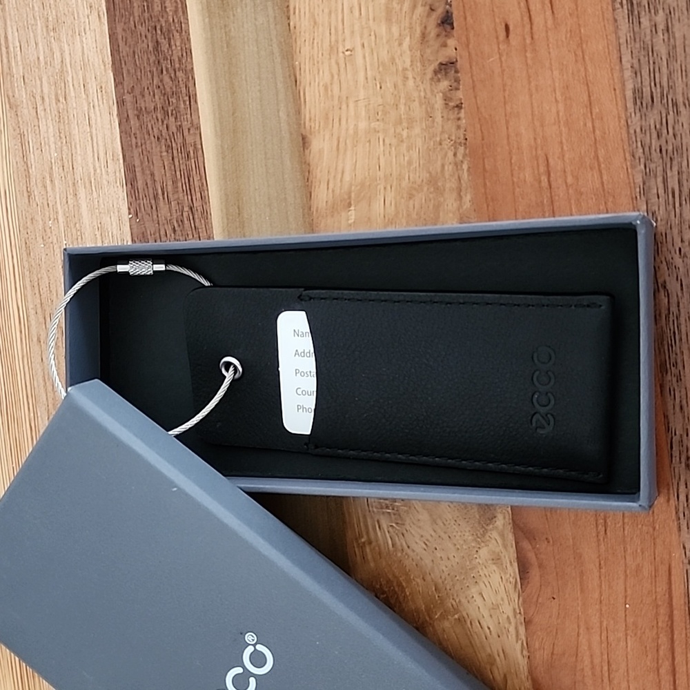 Ecco luggage tag